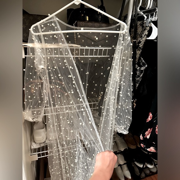 Pearl Robe - Picture 5 of 8